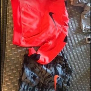 Boys 3T Nike hoodies